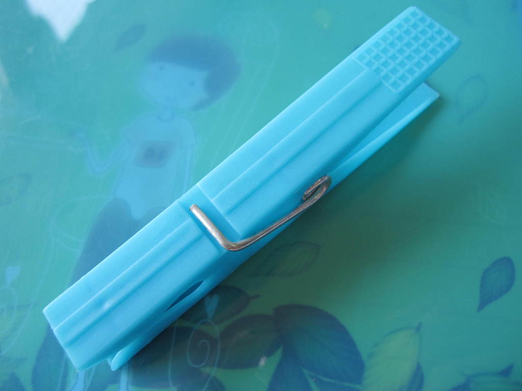 【工廠直供 價(jià)格最優(yōu)塑料衣夾 9909 塑料夾 彩色夾子】價(jià)格,廠家,圖片,衣架/衣夾,臨海市多樂日用品-